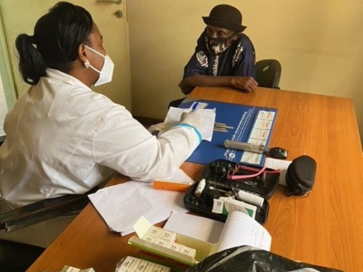 Proyectos Desarrollo 2023-Revisión e intervención de los ojos, en el entorno rural de Niger Hospital Harambee ONGD