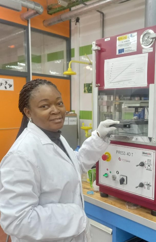 La Dra. Kouamé finaliza su investigación en España - Noticicas Harambee ONGD 2023