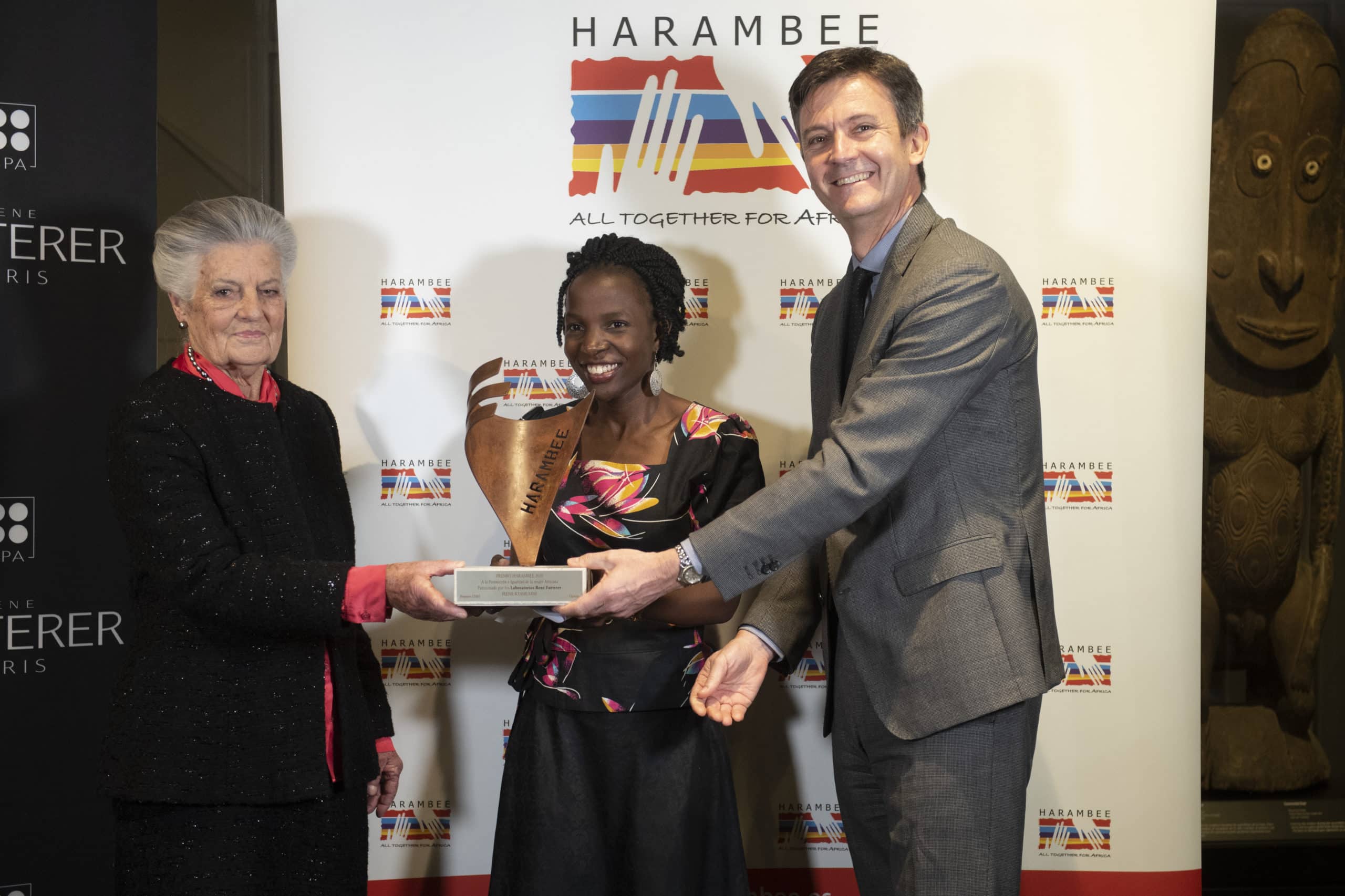 Irene Kyamummi recibe el Premio Harambee 2020 - Noticias Harambee 2020