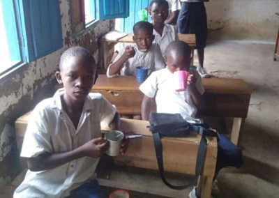 Erradicar el analfabetismo de niños y jóvenes sordomudos en R. D. Congo