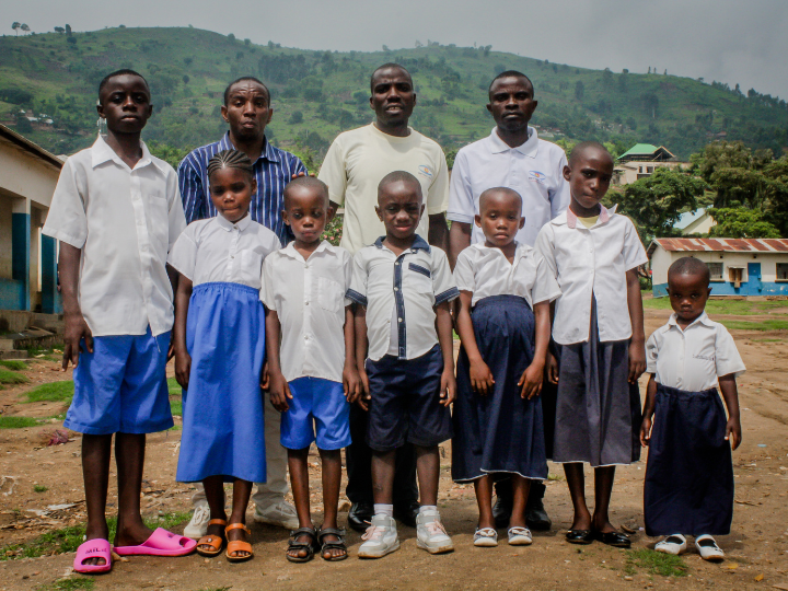 Lucha contra el abandono escolar de niños con discapacidad visual en R. D. Congo