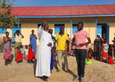 Construcción de aulas y acceso a la educación de niños en Lokaparaparai, Kenia