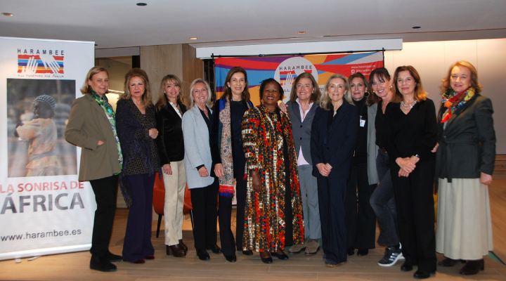 Valencia acoge a Susan Kinyua, “Premio Harambee 2024”, con un homenaje de Mujeres Emprendedoras